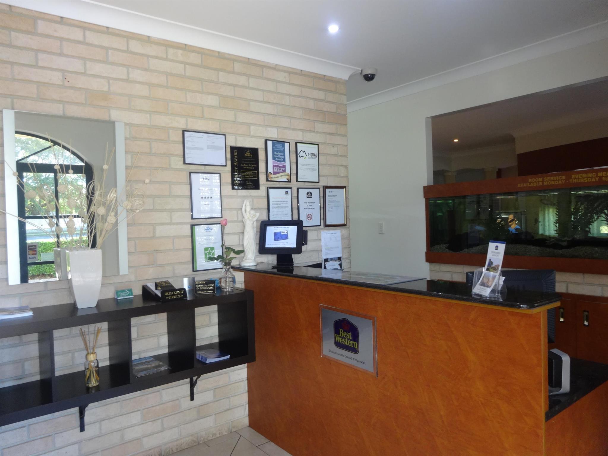 Best Western Tuscany On Tor Motor Inn Toowoomba Bagian luar foto